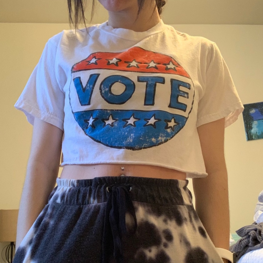 Cropped Tee